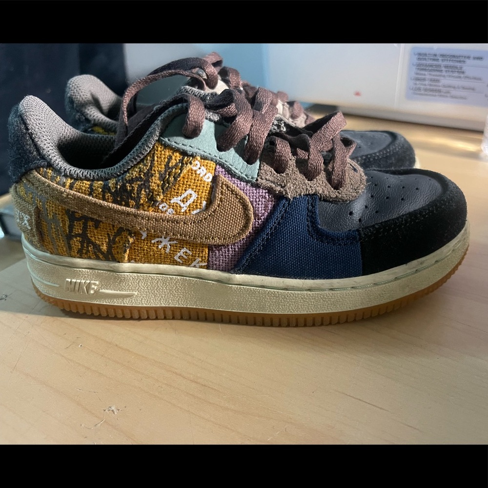 Travis Scott Air Force 1